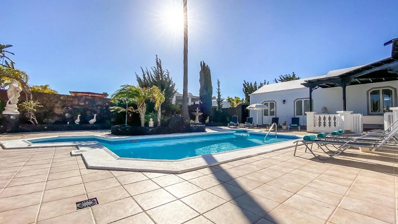 Autre Chose Villa Puerto del Carmen  Spain