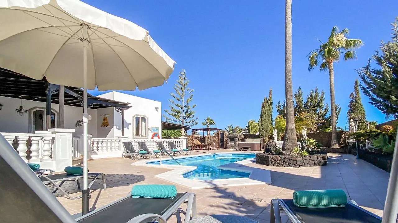 Autre Chose Villa Puerto del Carmen  0*, Puerto del Carmen (Lanzarote)